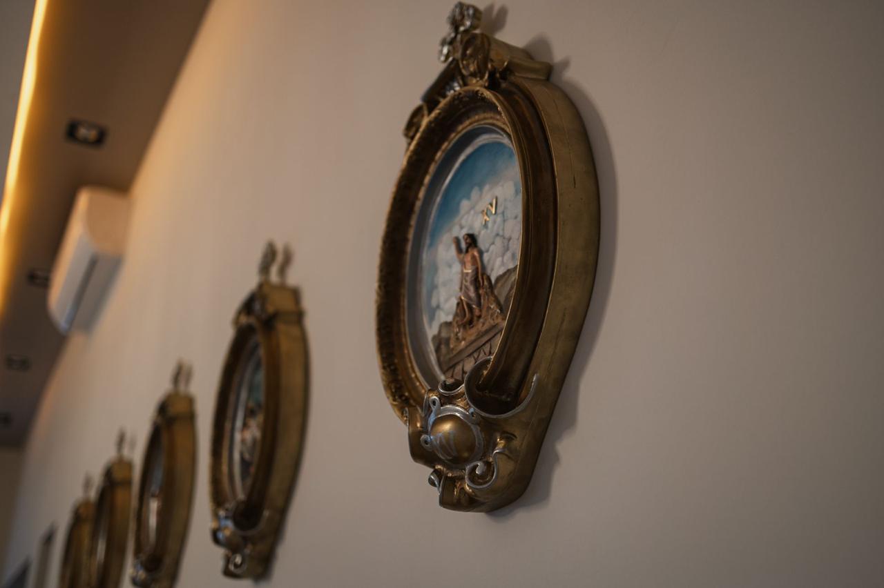 Imagen del area de bar del salon de eventos