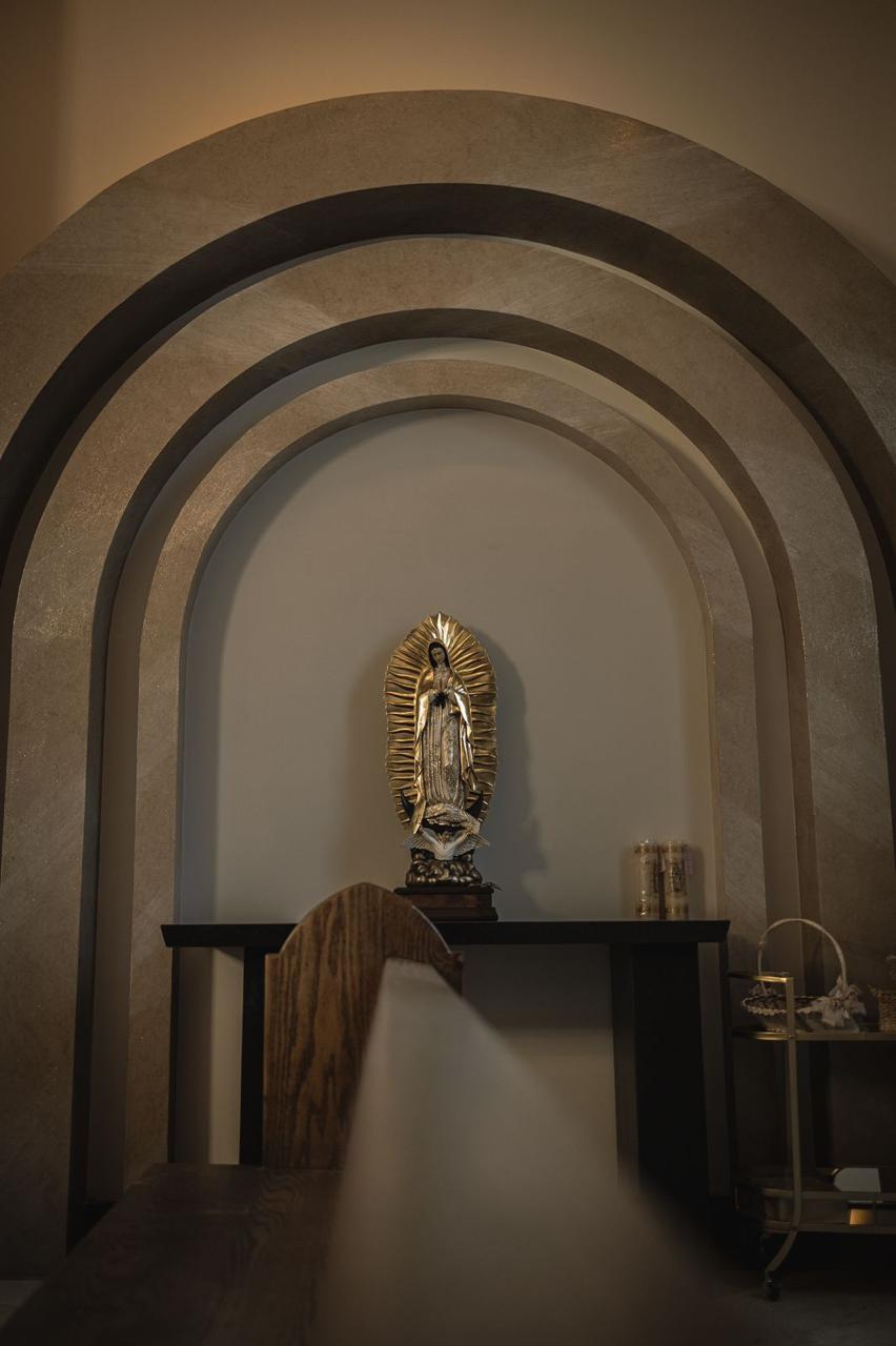 Imagen del area de bar del salon de eventos