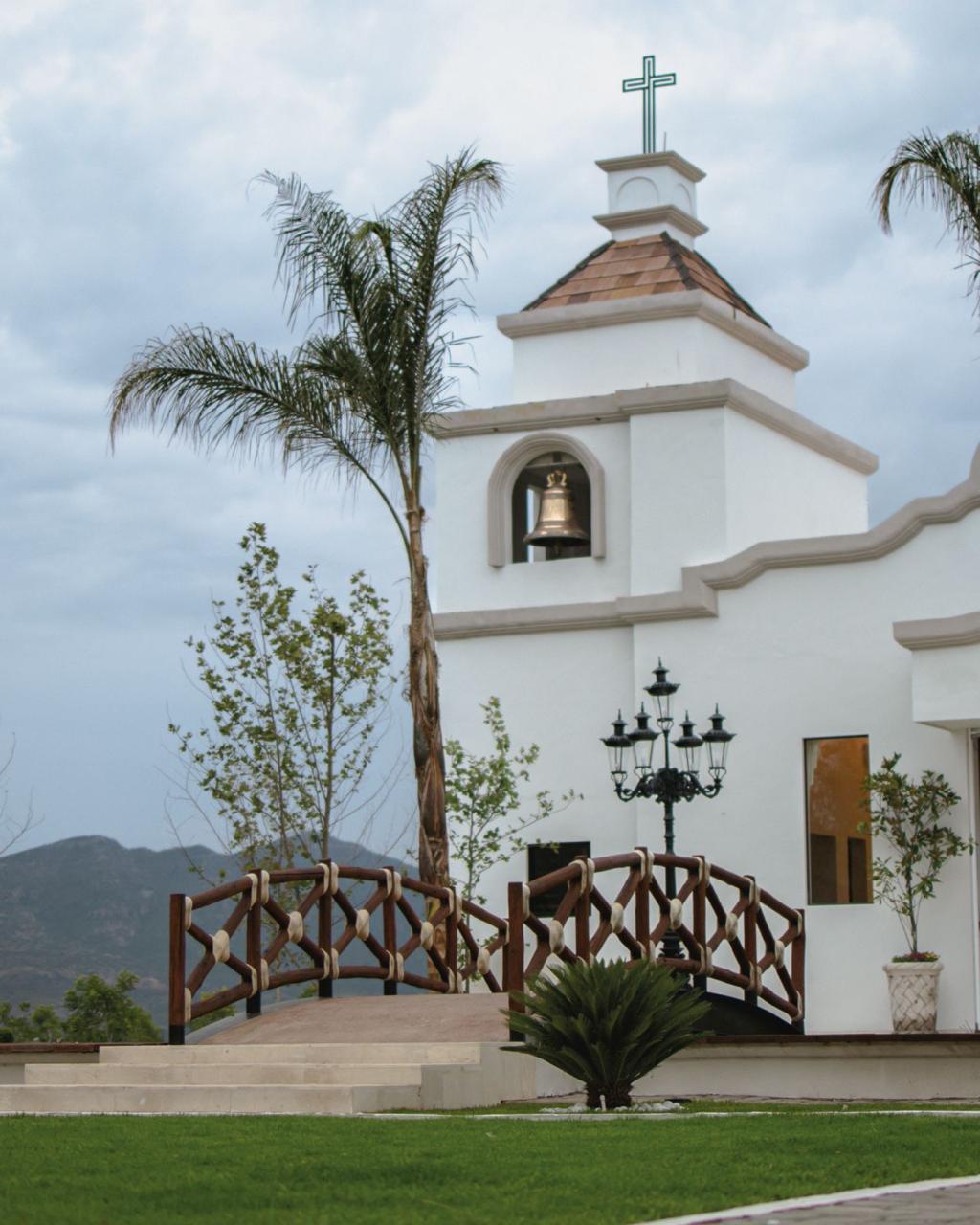 Imagen del area de bar del salon de eventos